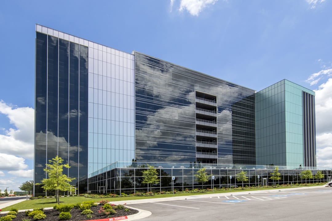 Curtain wall has become the new trend of office buildings